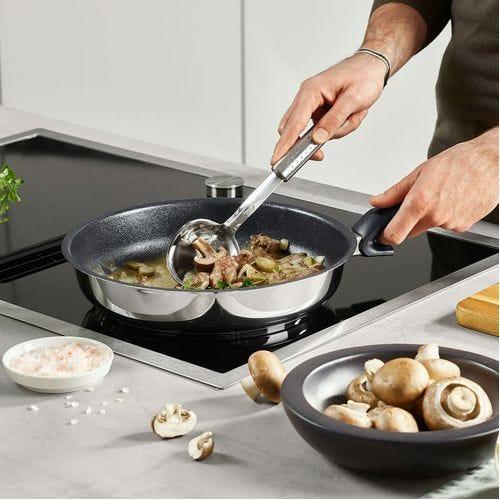 Actual product image Fissler Frying pan adamant prem. 24cm (24 cm, Frying pan, Stainless steel)