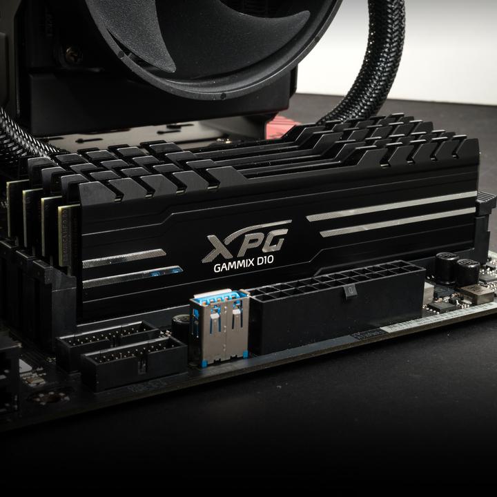 Actual product image XPG GAMMIX D10 memory module GB DDR4 (1 x 16GB, 3600 MHz, DDR4-RAM, DIMM)