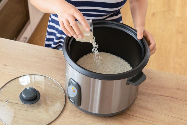 Image du produit Sencor Rice cooking pot SRM 2800 SS 2.8L, 1000W
