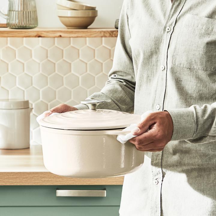 Actual product image Tefal LOV roaster (25 cm, Casserole + Stewpot, Pot, Cast iron)