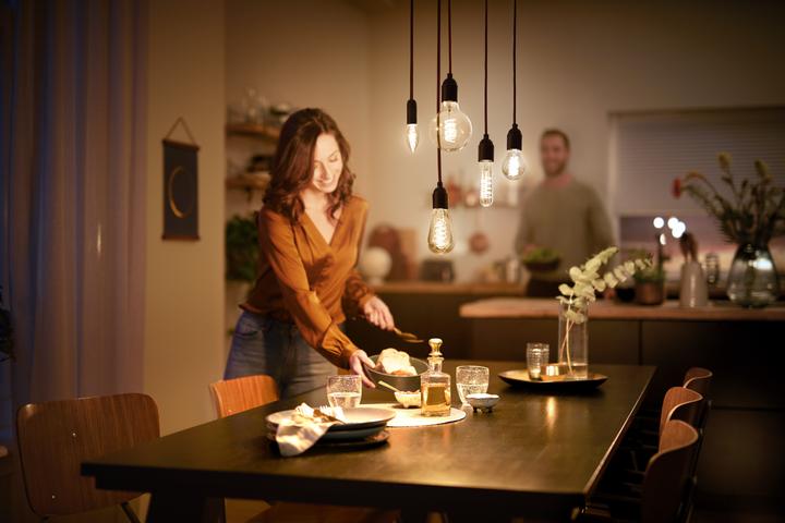 Produktbild Philips Lampe (E27, 2.30 W, 400 lm, 1 x, F)