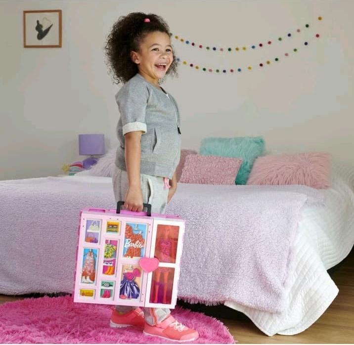 Actual product image Barbie Dream wardrobe and doll