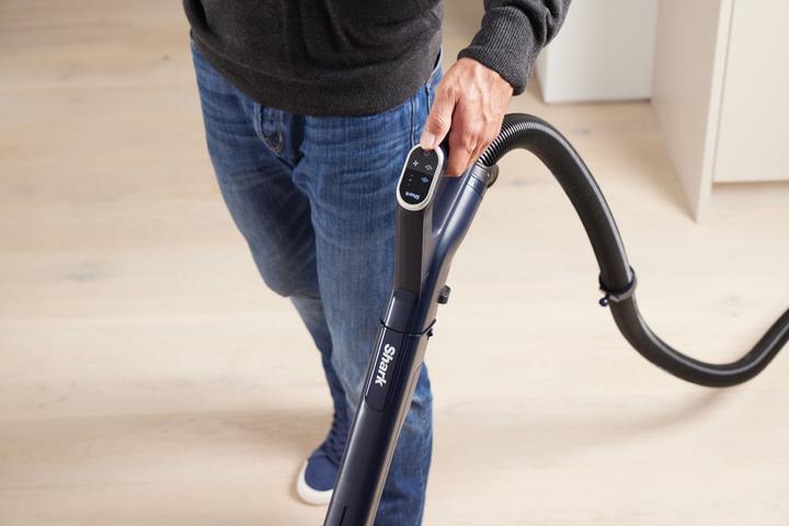 Actual product image Shark CZ250EUT Bagless Floor Vacuum Cleaner, Pet + AntiHair