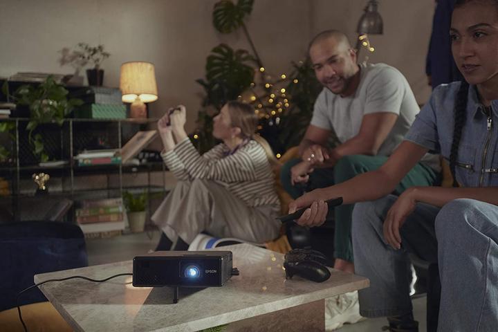 Actual product image Epson EF-11 (Full HD, 1000 lm, 1.1:1)