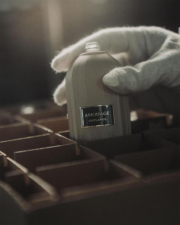 Actual product image Amouage Essences Outlands Parfum (100 ml)