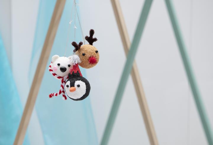 Actual product image Creativ Company Christmas tree balls handicraft set