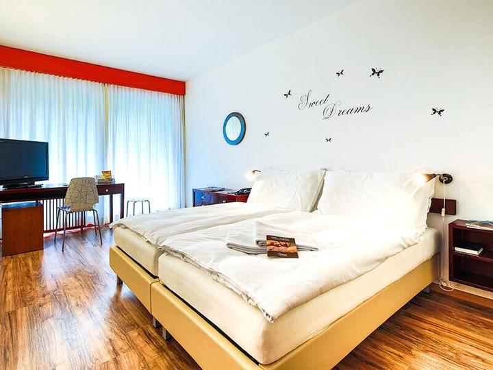 Immagine prodotto Smartbox 2 notti nelle verdi valli svizzere per la mamma (2 pers.)