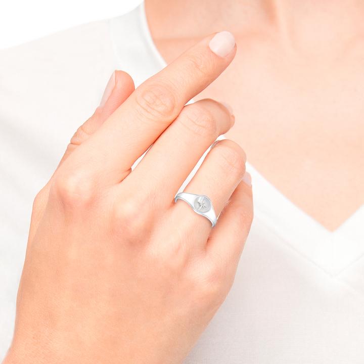Produktbild S.Oliver Ringe für Damen, 925 Sterling Silber, Zirkonia synth., Perlmutt | Stern (54, 925 Silber)