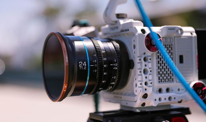 Produktbild Sirui Nightwalker 24 35+55mm T1.2 S35 MF Cine Lens Bundle RF-Mount (Canon RF, APS-C / DX)