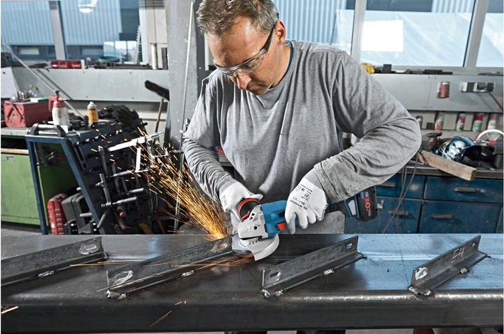 Produktbild Bosch Professional GWS 18V-15 C (125 mm)