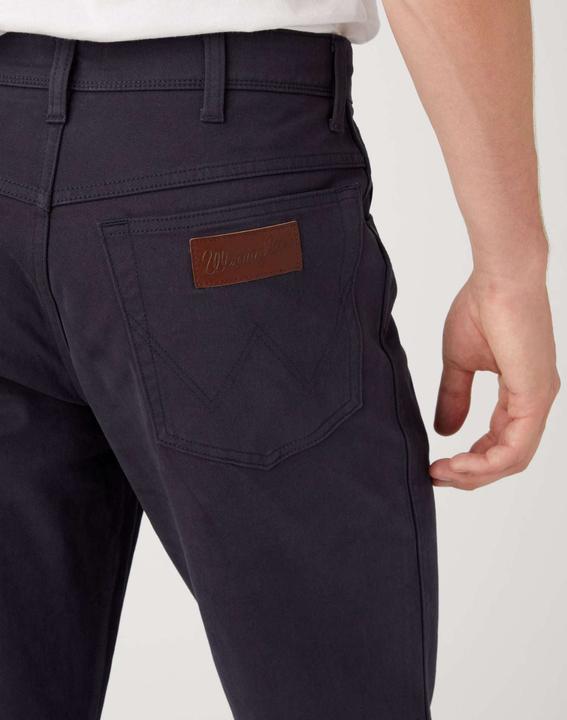 Actual product image Wrangler Texas Slim Pant Straight Fit Dark Navy (W30/L32)