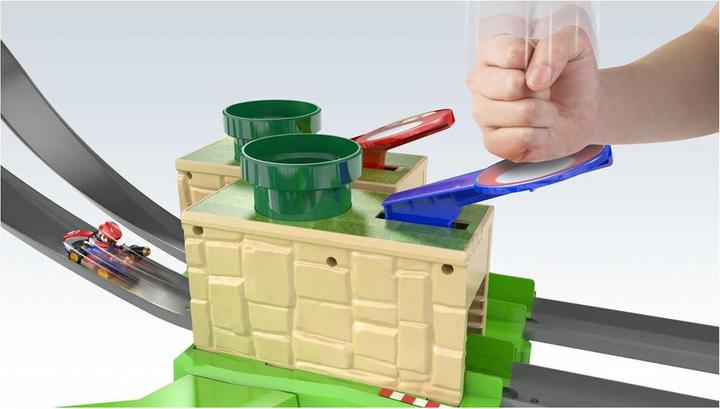 Actual product image Hot Wheels Mario Kart Circuit Lite Track