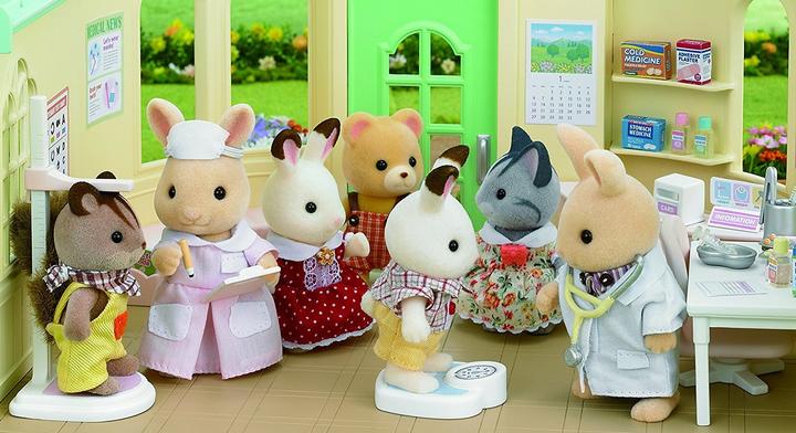 Actual product image Sylvanian Families rural clinic