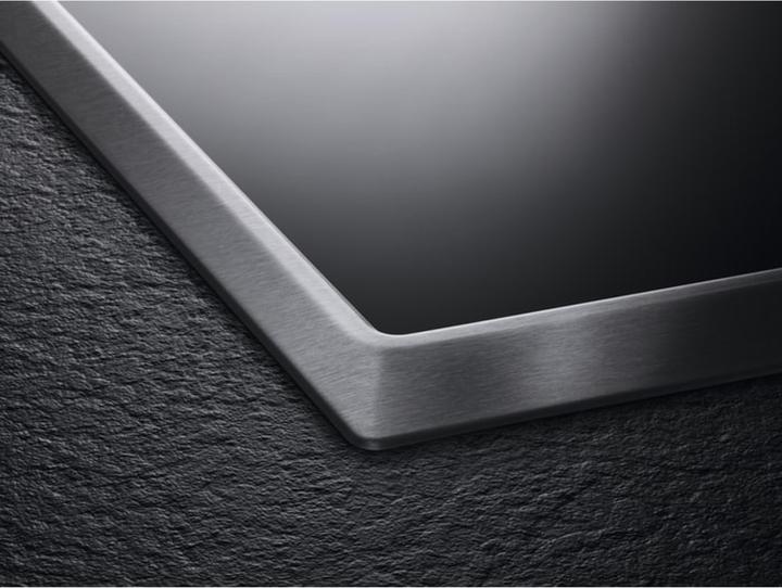 Produktbild AEG 3000 Radiant Hob / Herdgebundenes Glaskeramikkochfeld / 60 cm HE604000XB