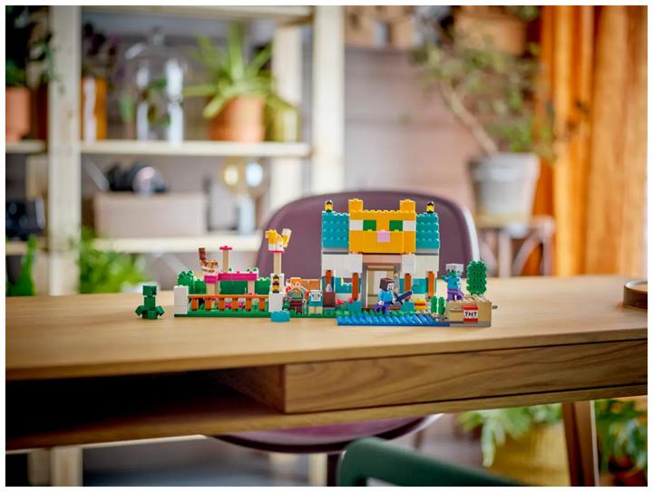 Actual product image LEGO The Crafting Box 4 (21249, LEGO Minecraft)