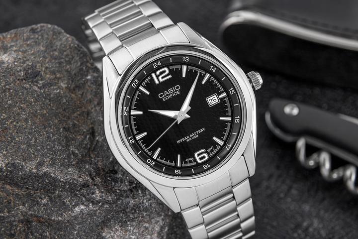 Image du produit Casio Edifice - EF-121D-1AVEG (Montre analogique, 40 mm)