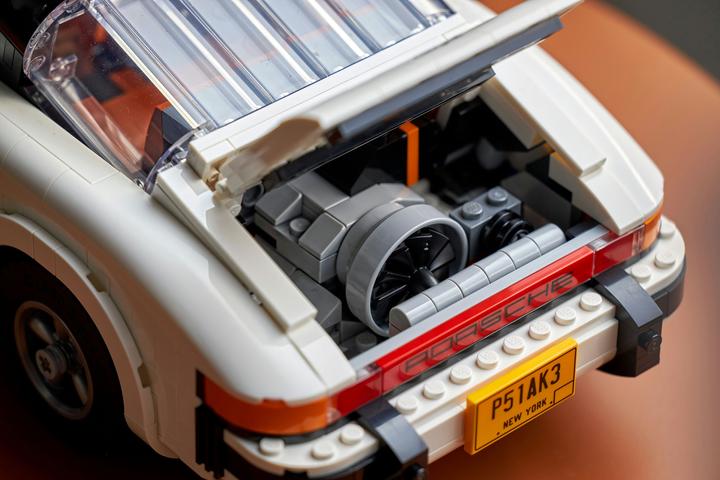 Immagine prodotto LEGO Porsche 911 (10295, LEGO Creator Expert, Set LEGO rari)