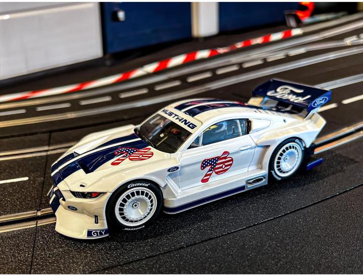 Actual product image Carrera 20031083 - Digital 132 Ford Mustang GTY "No.76