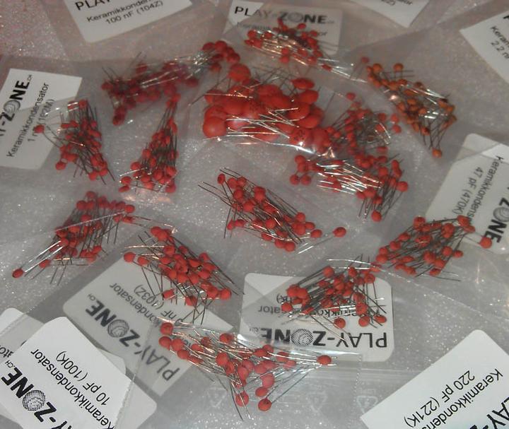 Actual product image OEM 420 ceramic capacitor assortment 10pF to 220nF Ã 30 pcs.