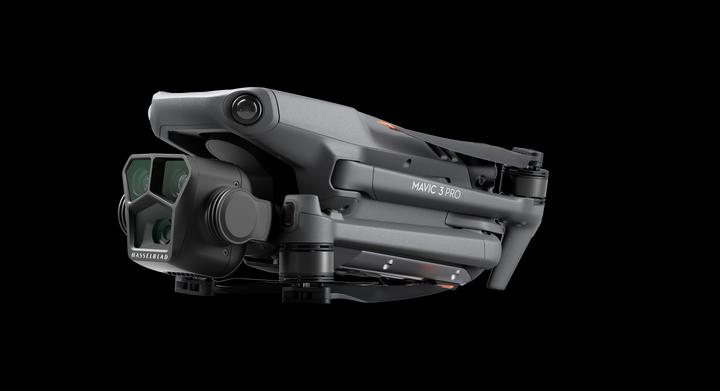 Immagine prodotto DJI Mavic 3 Pro incluso RC (43 min, 958 g, 20 Mpx)
