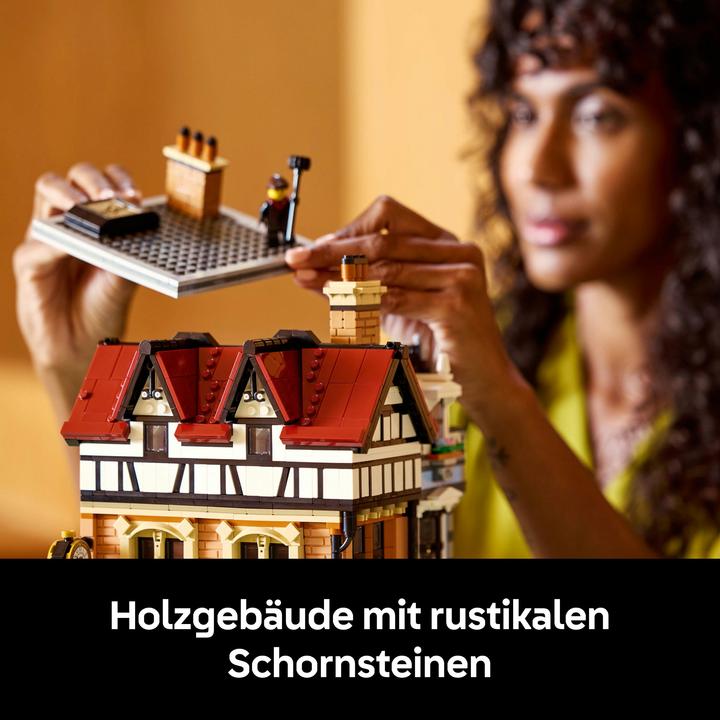 Actual product image LEGO Tudor-style corner house (10350, LEGO Icons, LEGO Rare Sets)