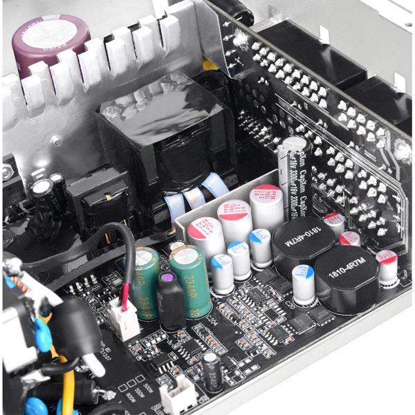 Produktbild Thermaltake Toughpower GT Snow (750 W)
