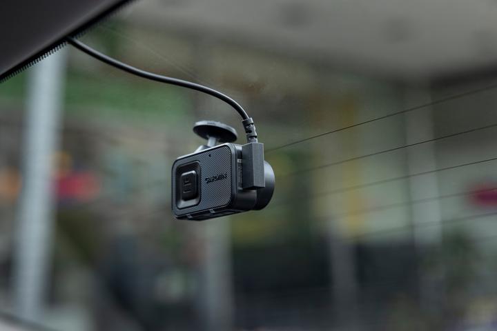 Actual product image Garmin Adhesive mount for Dash Cam 2024 series