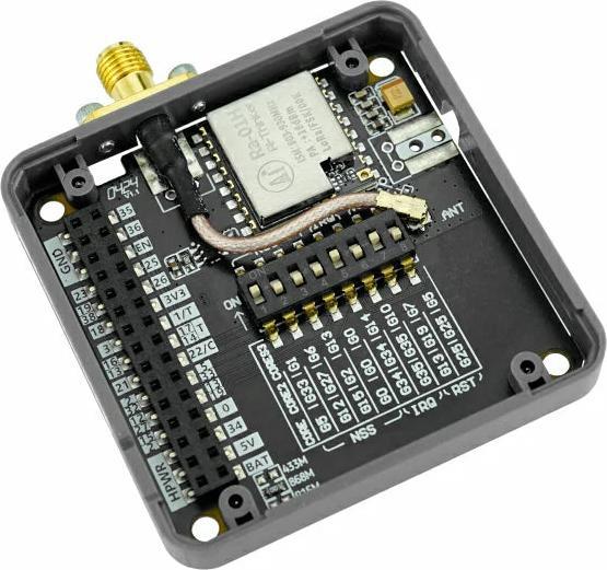 Actual product image M5Stack LoRa 868MHz module V1.1 with antenna