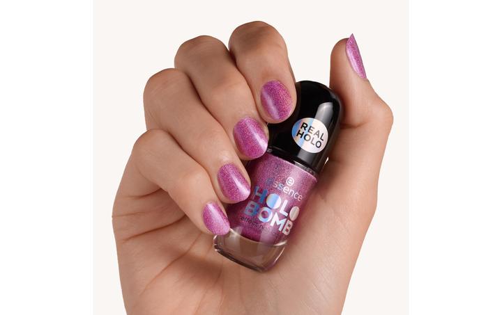 Produktbild essence Holo Bomb Effect Nail Lacquer 02 Holo Moly (02 Holo Moly, Farblack)