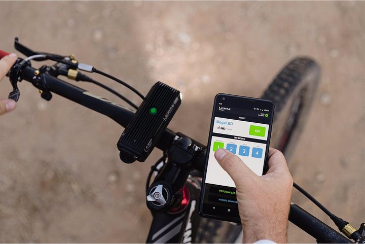 Actual product image Lezyne Super Drive 1600XXL Smart USB (1600 lm)