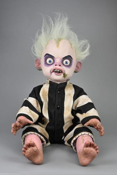 Actual product image Neca Beetlejuice Beetlejuice Prop Replica 1/1 Baby Beetlejuice Doll 49 cm