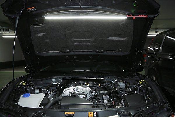 Produktbild Sigloch Distribution LED-Werkstattleuchte, mit Klemmhalter, für Motorhaube
