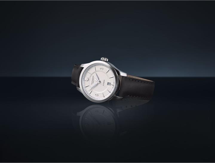 Actual product image Victorinox Alliance Mechanical (Swiss made, Analogue wristwatch, 40 mm)
