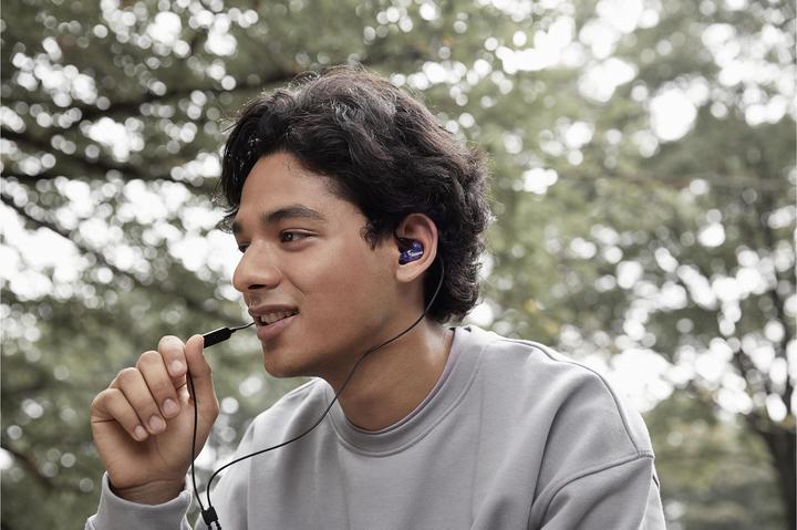 Produktbild Shure In-Ear-Kopfhörer SE215 Special Edition Uni – Violett (keine Geräuschunterdrückung, Kabelgebunden)
