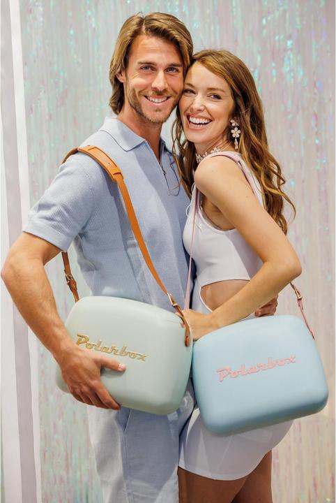 Actual product image Polarbox Retro Cooler cyan 12l (12 l)