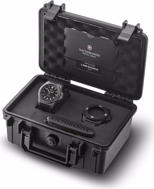 Actual product image Victorinox Airboss Mechanical (Analogue wristwatch, Pilot watch, Swiss made, 42 mm)
