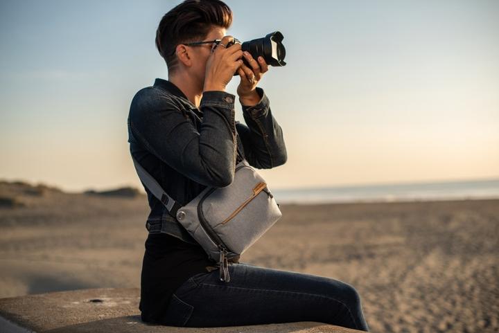 Actual product image Peak Design Everyday Sling 3L (Camera hip bag, Camera shoulder bag, 3 l)