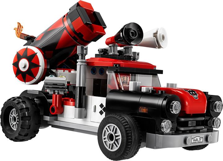 Actual product image LEGO Batman Movie Harley Quinn Cannonball Attack (70921, LEGO DC)
