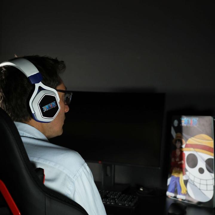 Image du produit Konix Casque hexagonal 7.1 - One Piece (Switch, PS4, PS5)