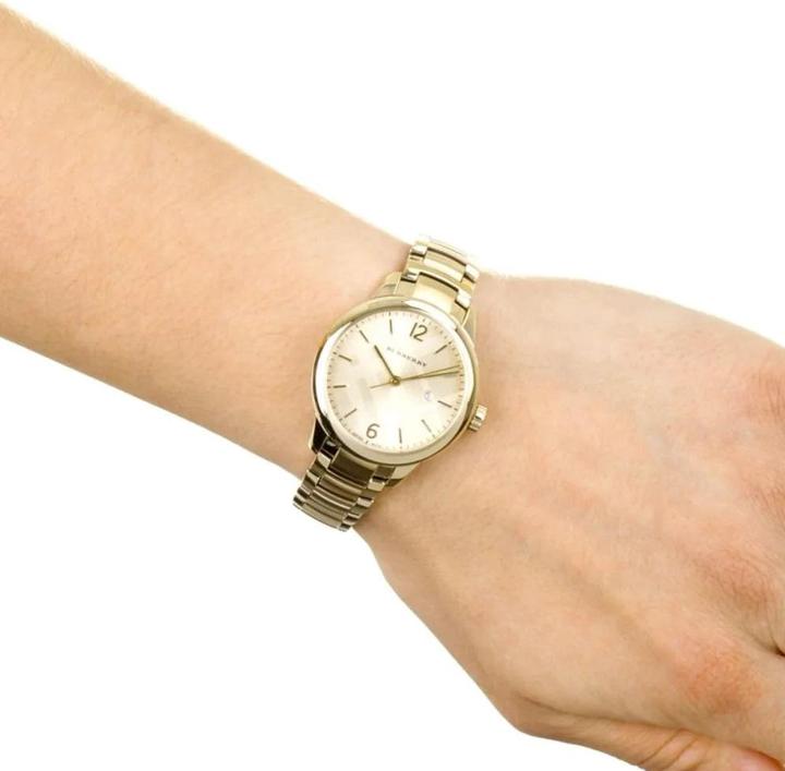 Produktbild Burberry Classic (Swiss Made, Analoguhr, 32 mm)