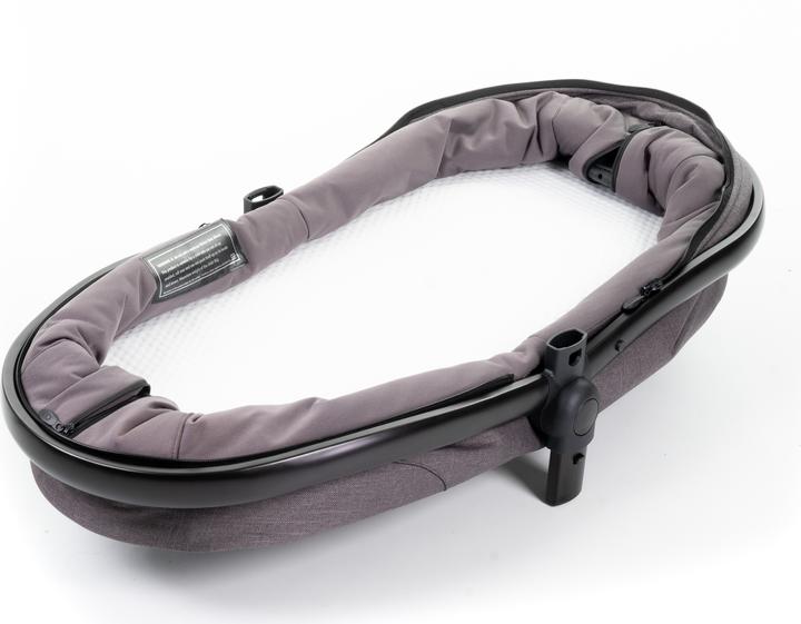 Actual product image Snoozy One Bassinet
