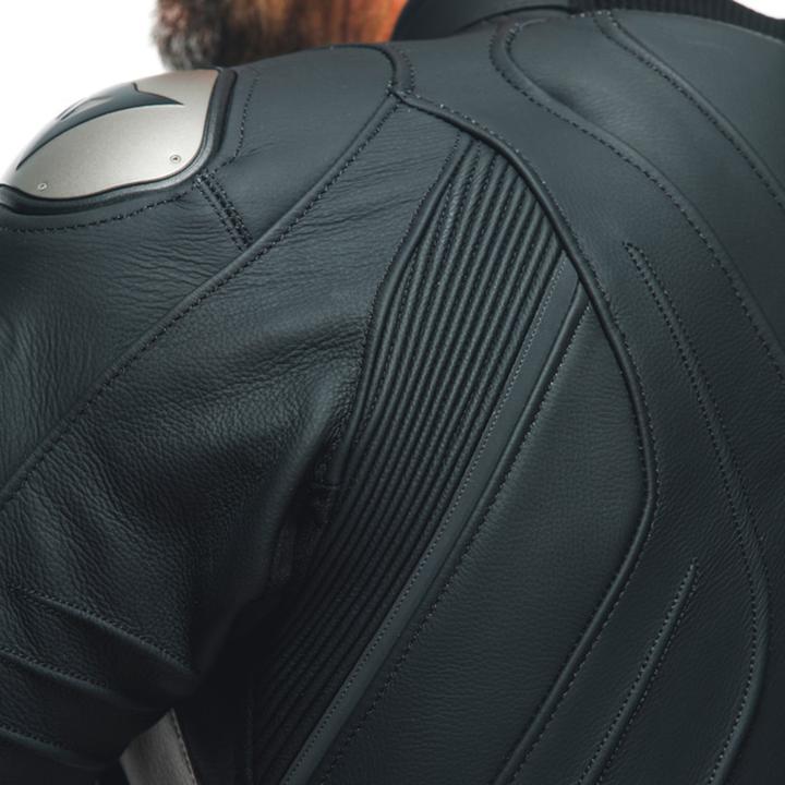 Immagine prodotto Dainese Tuta in pelle 2 pezzi Avro 4 (Uomini, 48)
