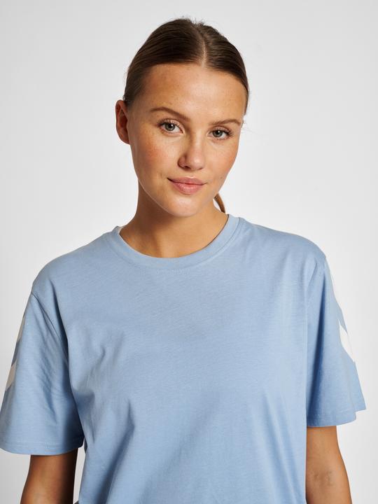 Actual product image hummel Legacy Chevron T-Shirt (M)