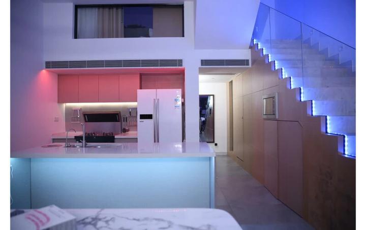 Actual product image Xiaomi Yeelight Lightstrip Plus Extension (Multicoloured, 100 cm, Indoor)