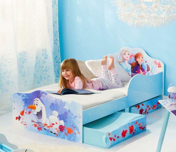 Actual product image Worlds Apart Crib (70 x 140 cm)