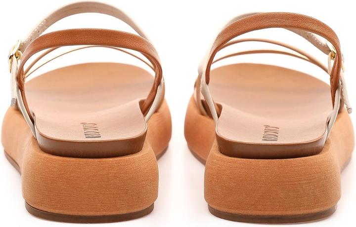 Produktbild Inuovo Ein angesagter Eyecatcher ist diese bequeme und modische Plateausandalette von. Das Modell au (40)