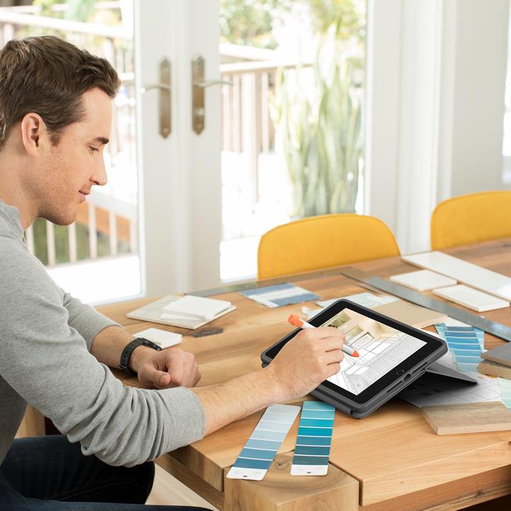Produktbild Logitech Rugged Folio (CH, iPad 2019 (7. Gen), iPad 2020 (8. Gen), iPad 2021 (9. Gen))