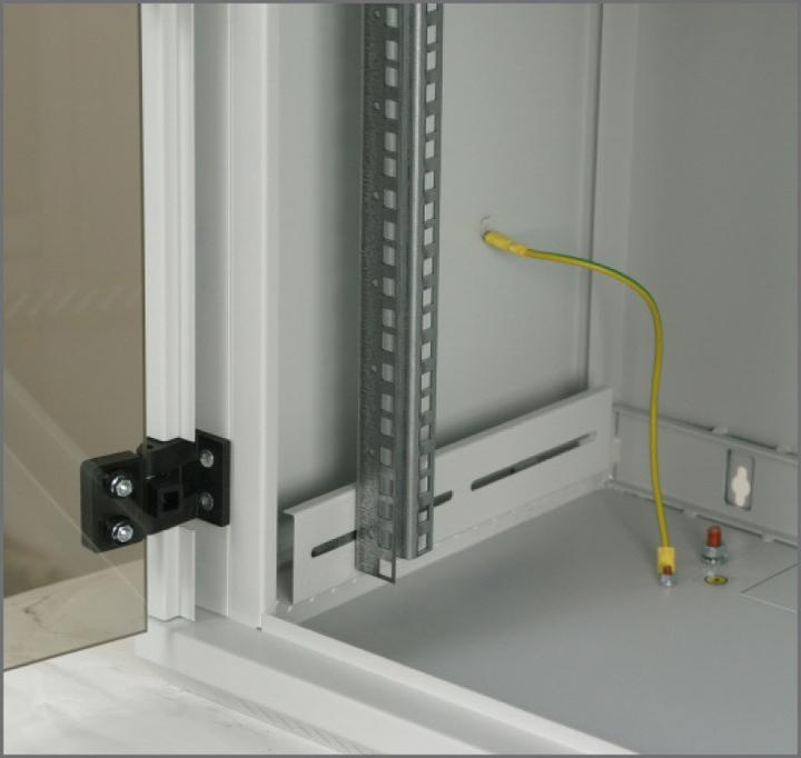 Actual product image Triton Delta U 5S housing (10.87 RU, 19 inch rack)