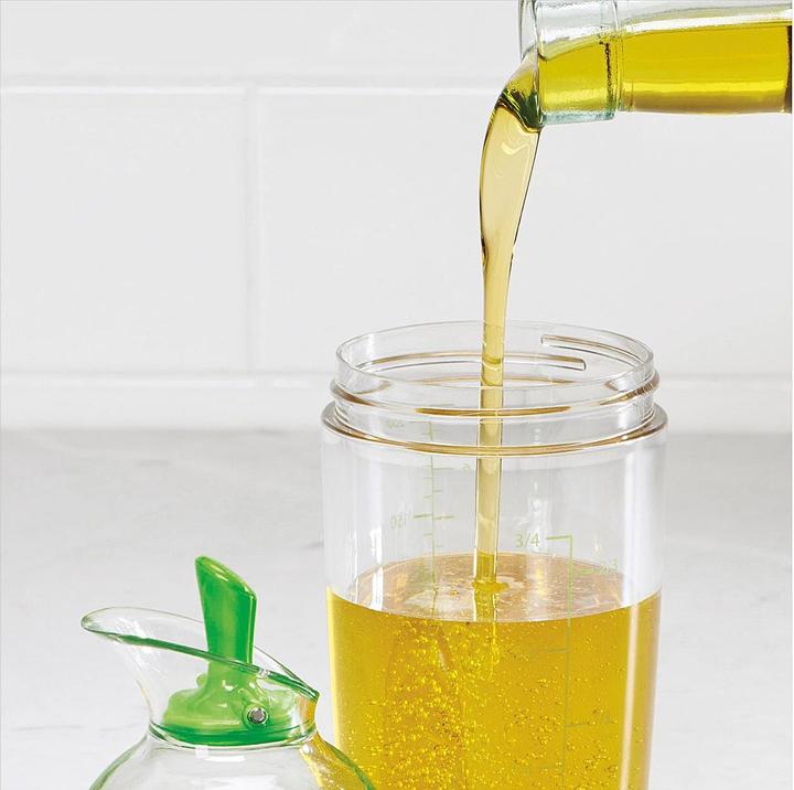 Image du produit OXO Shaker à vinaigrette (350 ml)