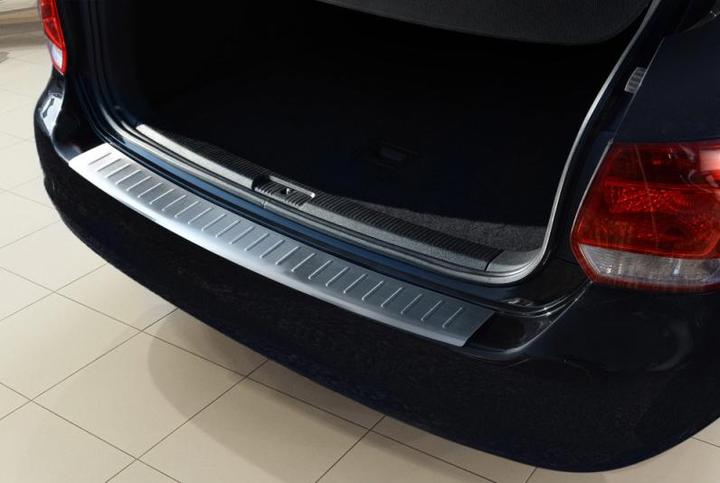 Produktbild Aristar Edelstahl Ladekantenschutz für VW Golf 5 + 6 Variant (Kombi) ab 2007 bis 2013 (Heck)